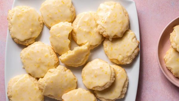 Сырное печенье с лимонной глазурью - рецепт ароматной выпечки
