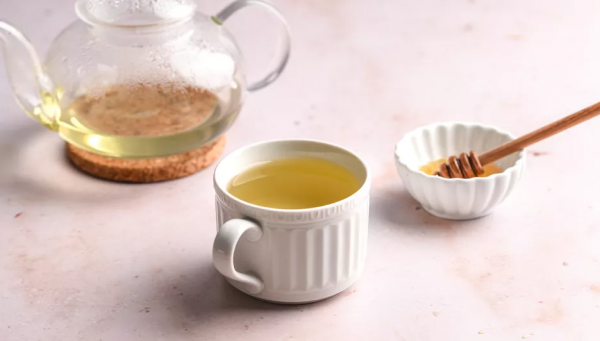 Ароматный чай с душицей и мёдом для уютных зимних вечеров