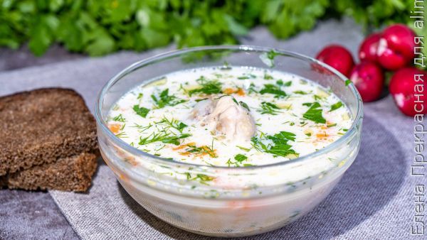 Куриный суп с овощами и сливочным сыром