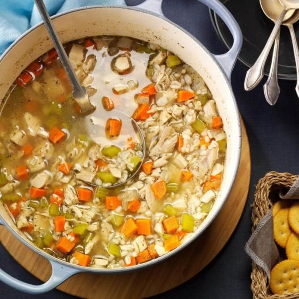 Вкусный куриный суп с перловкой: самый простой рецепт