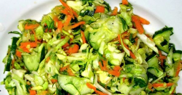 Легкий овощной салат к праздничному столу