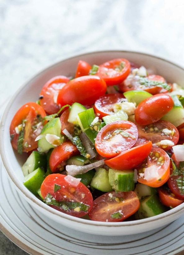 Простой овощной салат за 10 минут