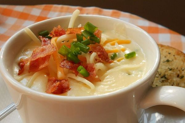 Густой картофельный суп для всей семьи