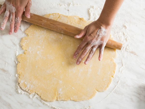 Простой рецепт песочного теста для пирогов