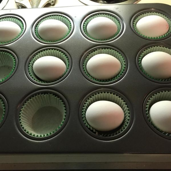 Как сварить много яиц в духовке без воды