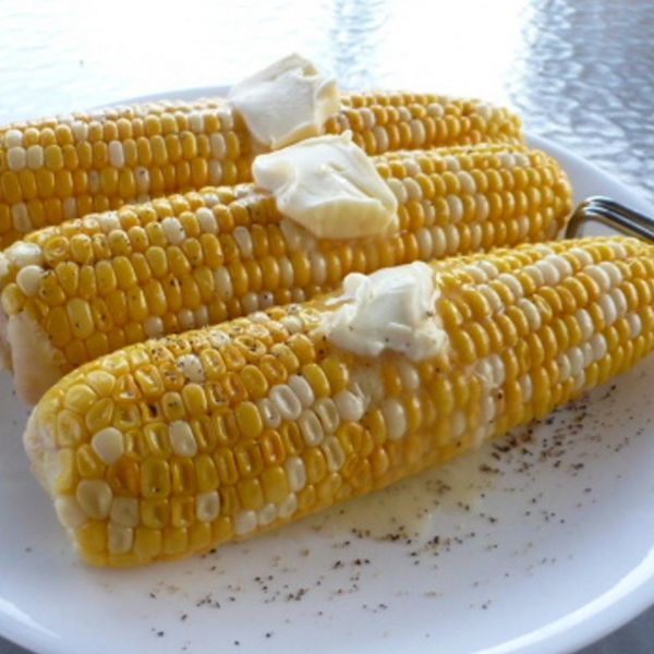 Как вкусно сварить кукурузу целиком