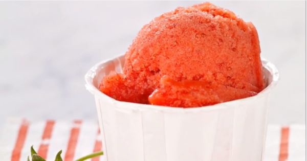 Полезный и вкусный летний десерт - сорбет из персиков